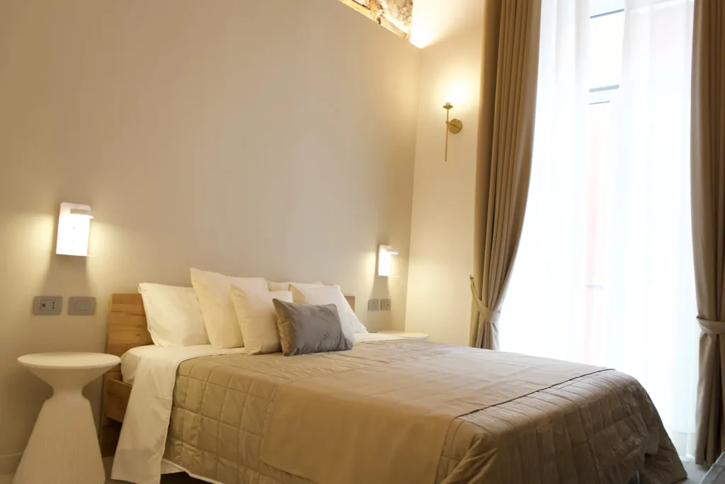 Room 3 – Deluxe with Bathtub