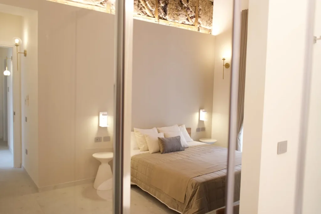 Room 3 – Deluxe with Bathtub